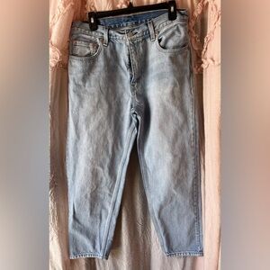 Vintage Levi's 550 jeans relaxed fit light blue wash 33x30